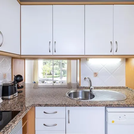 Windmill Hill, Sun And Relax With A View Apartment *