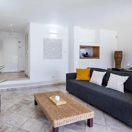 Longlands Peak At Windmill Hill