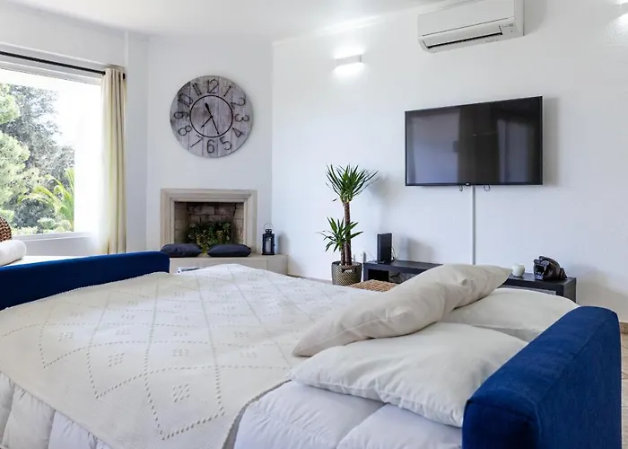 Longlands Peak At Windmill Hill Apartment *